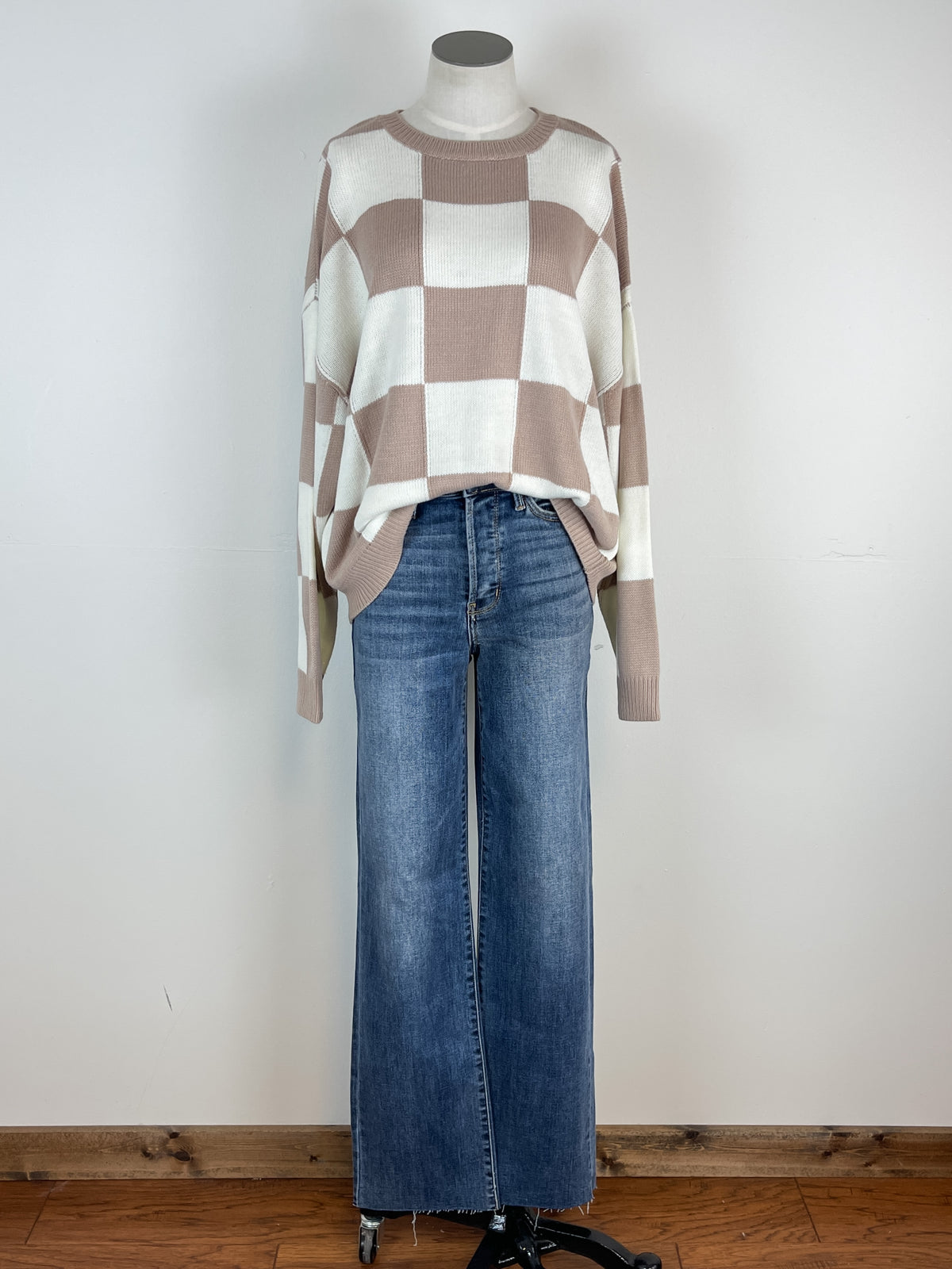 Kara Check Print Sweater in Off White/Taupe