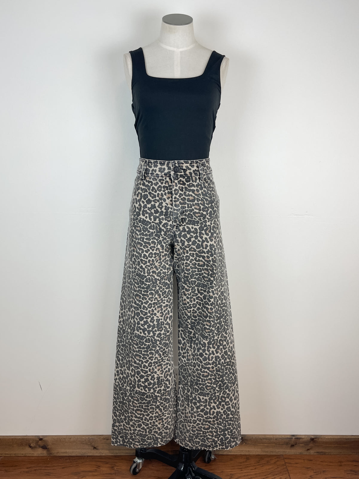 Mya Leopard Print Wide Leg Pant