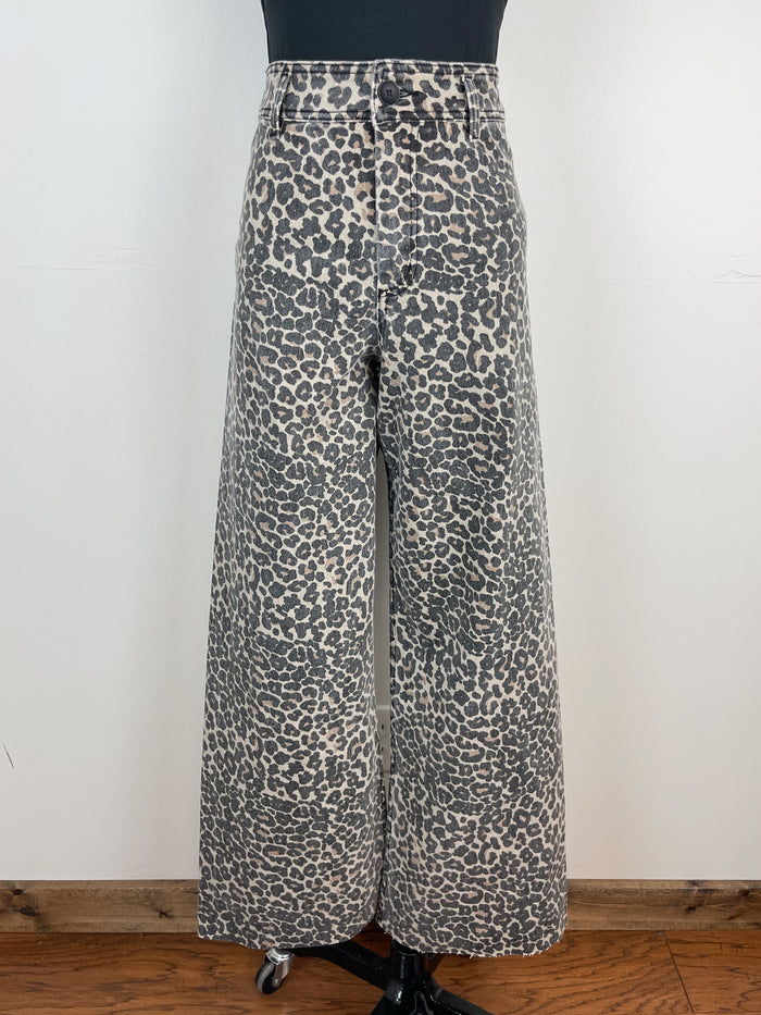 Mya Leopard Print Wide Leg Pant