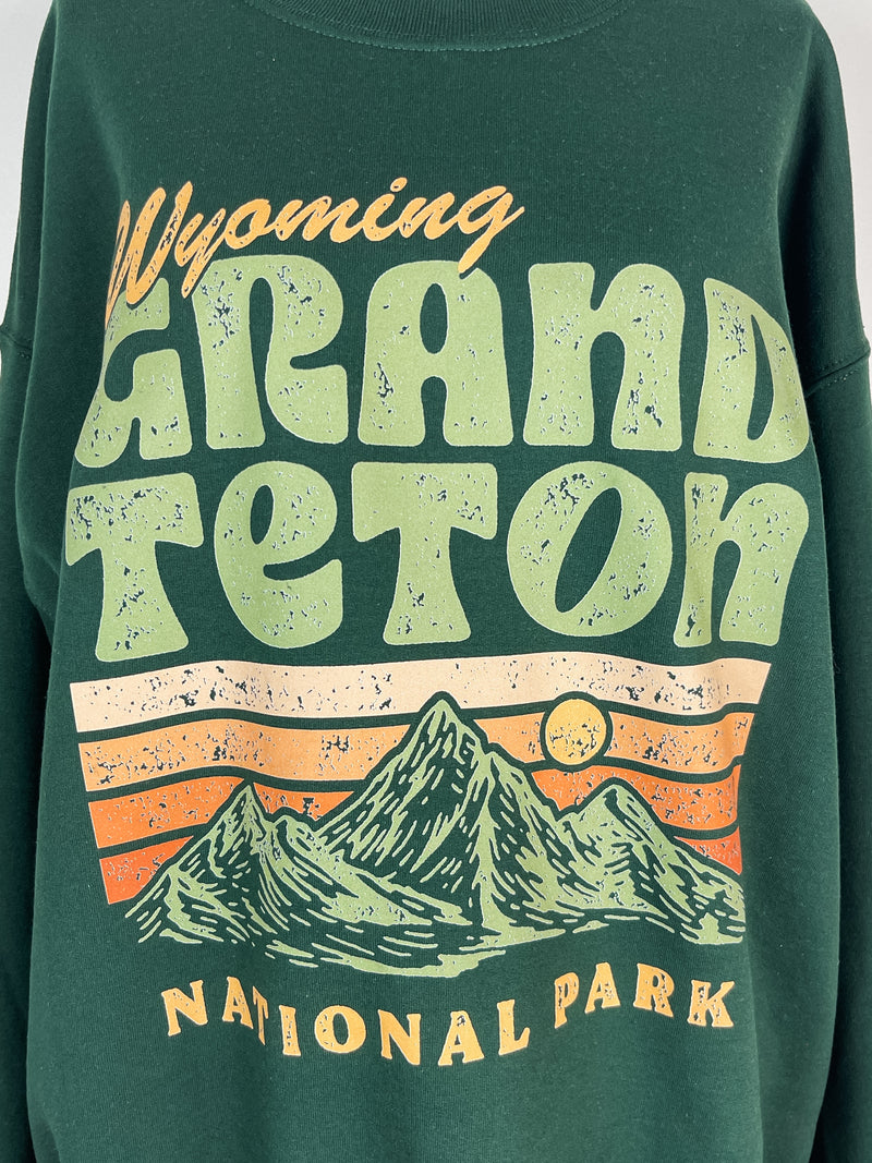 Grand Teton Sweatshirt in Forest