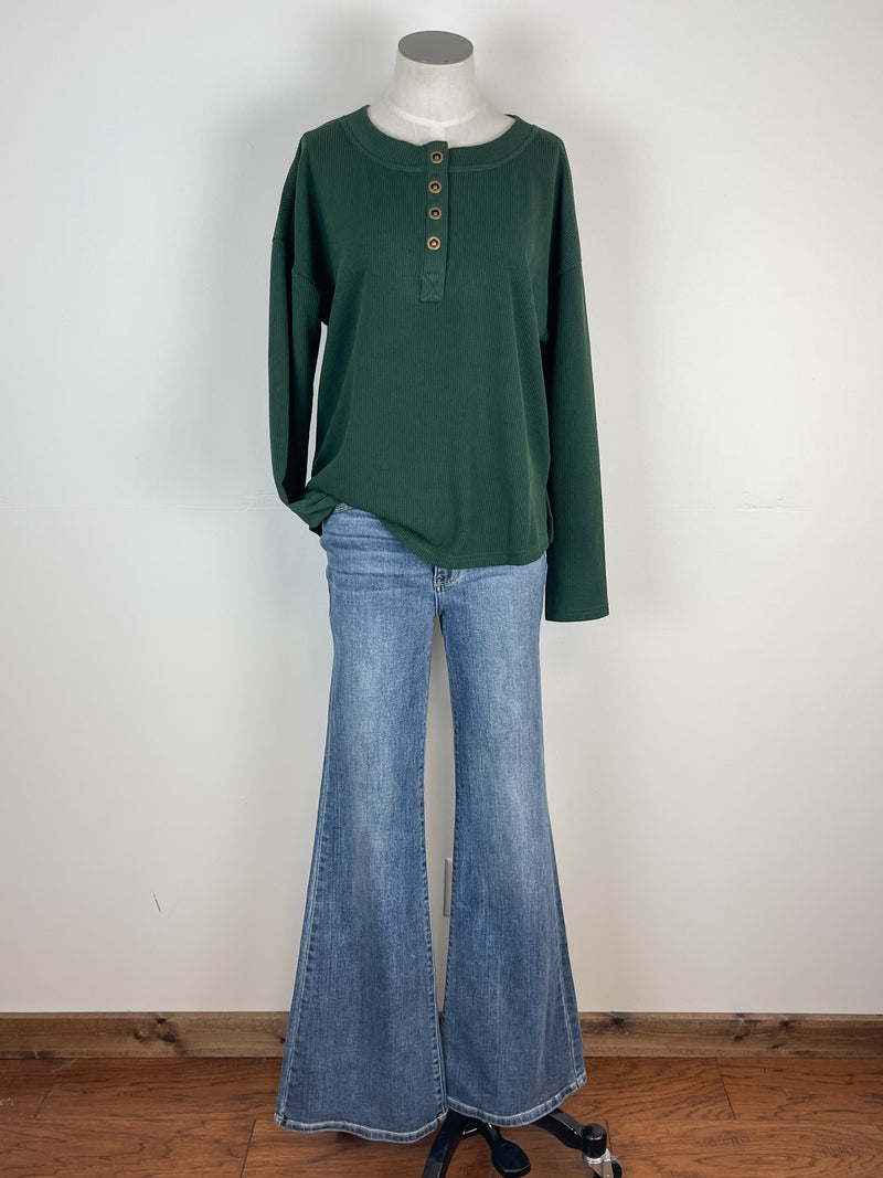 Daphne Ribbed Henley in Hunter Green