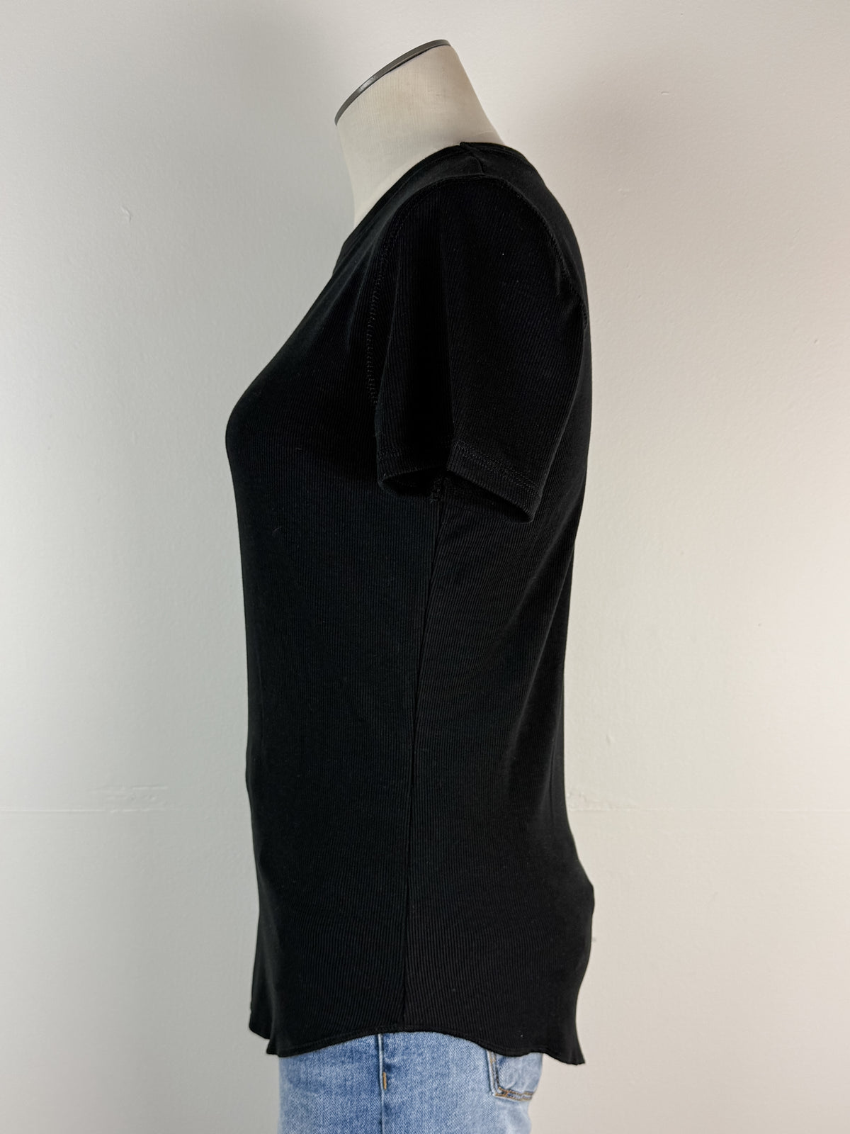 Becca Basic Ribbed Tee in Black