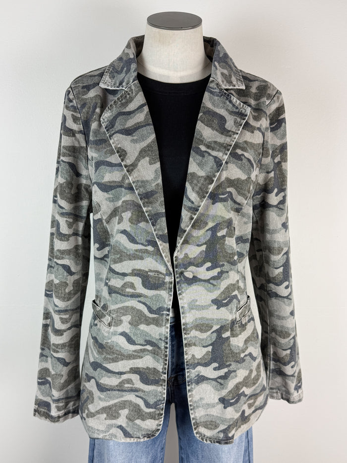 Ada Camo Blazer in Green