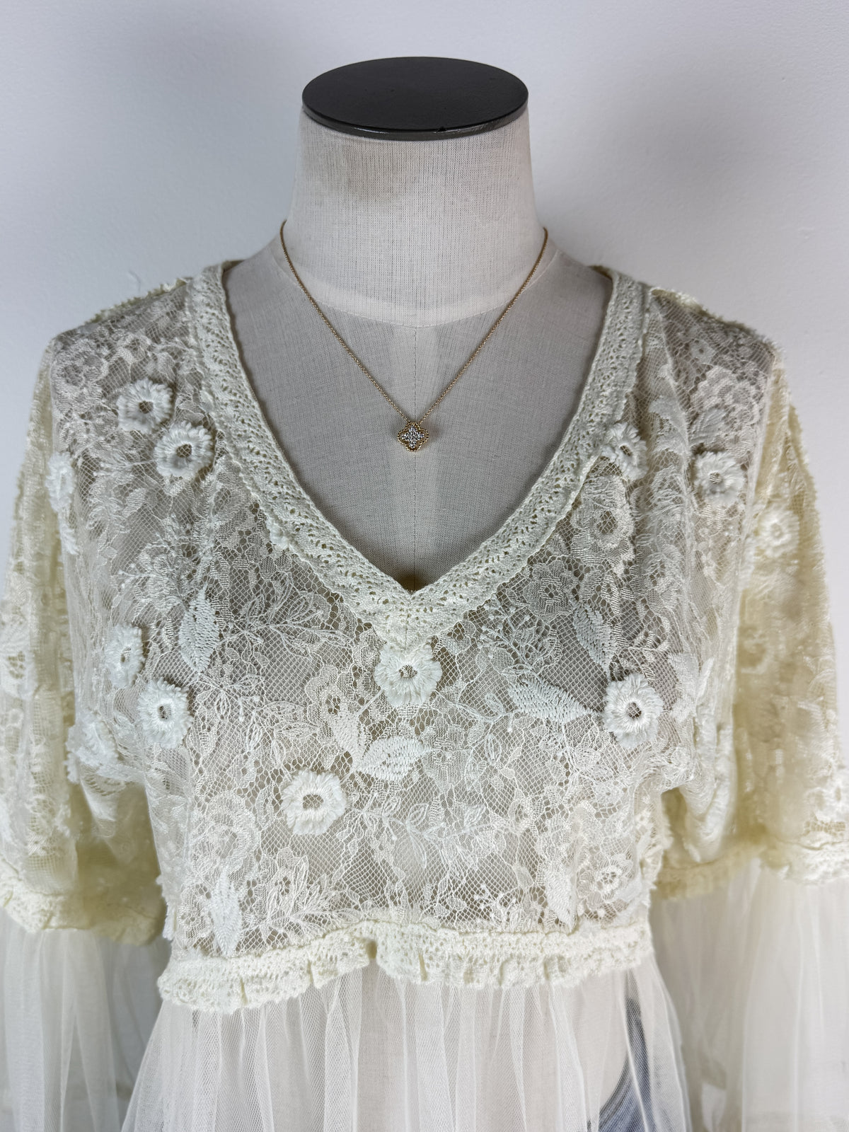 Nyla Lace Flowy Blouse in Ecru