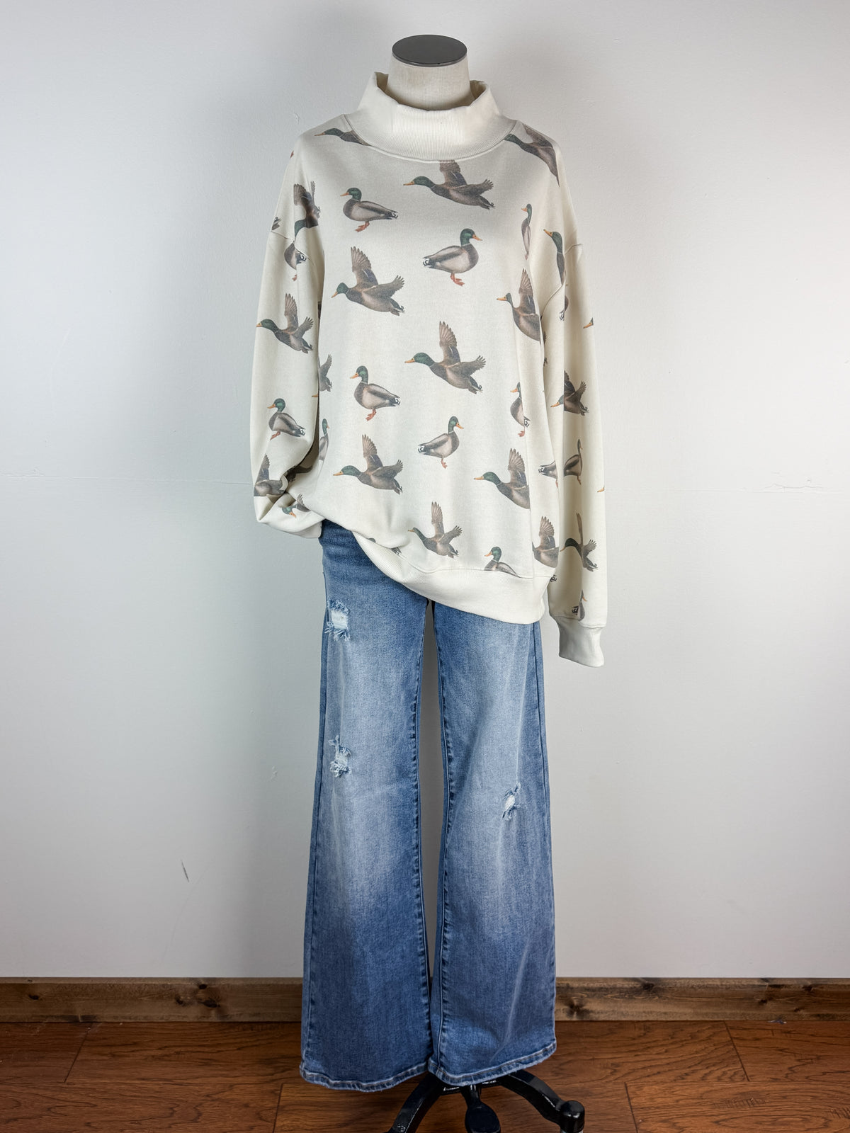 Elizabeth Mockneck Duck Sweatshirt in Natural