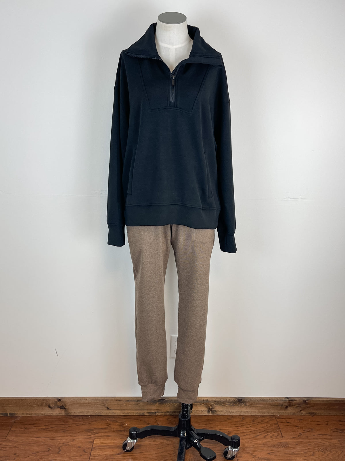 Sawyer 1/4 Zip in Black