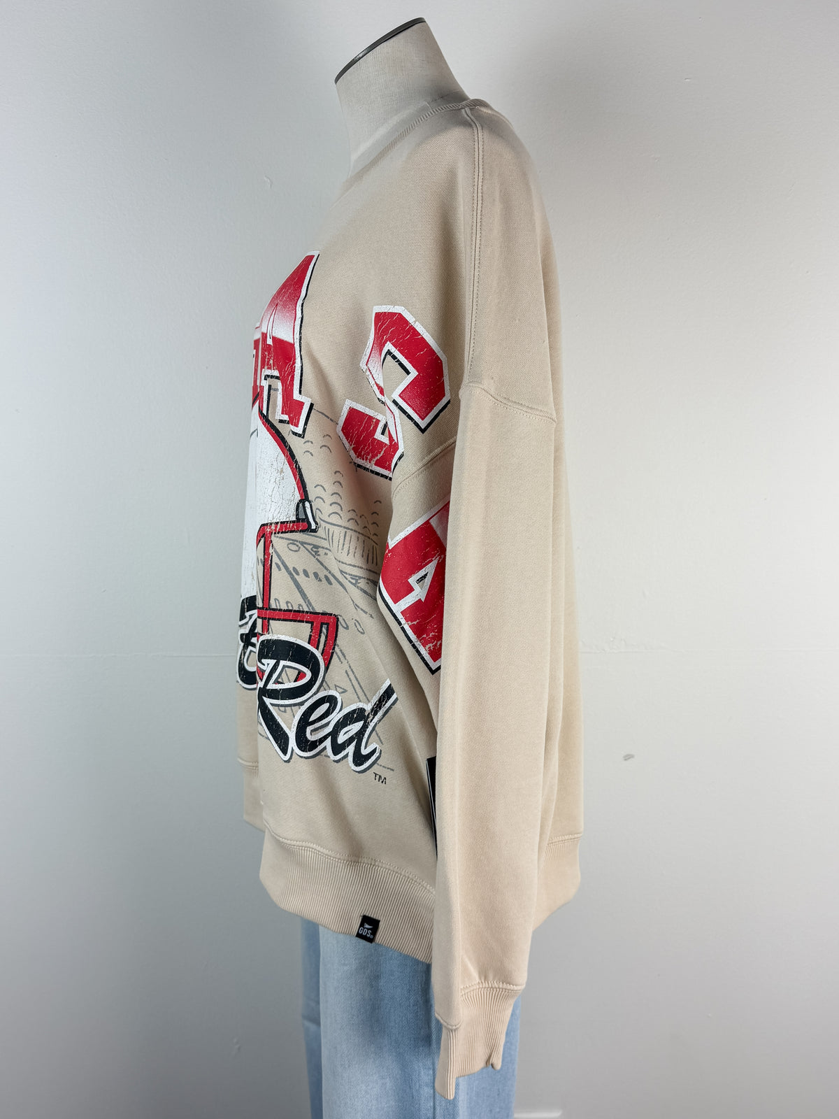 Gameday Social Nebraska Homefield Lantern Sleeve Crew in Tan