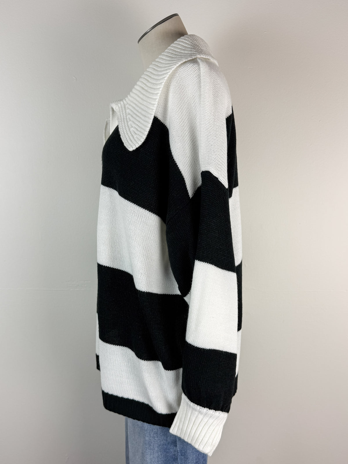 Lanie Collared Sweater in Black/White