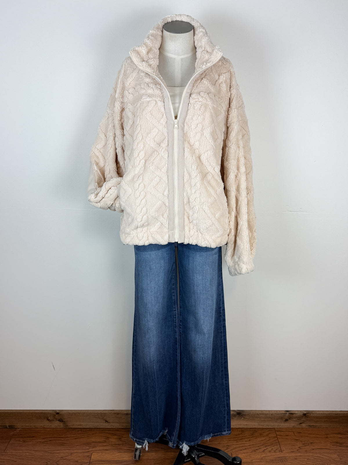 Lacey Sherpa Zip Up Jacket in Ecru