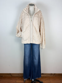 Lacey Sherpa Zip Up Jacket in Ecru
