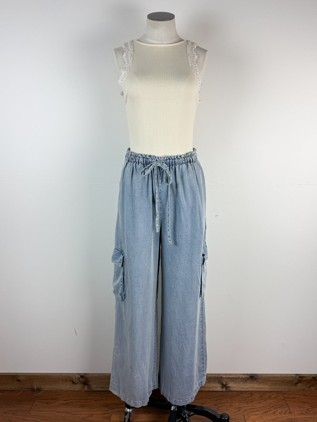 Mary Lace Trimmed Tank in Ivory