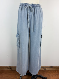 Sara Wide Leg Cargo Pant in Blue