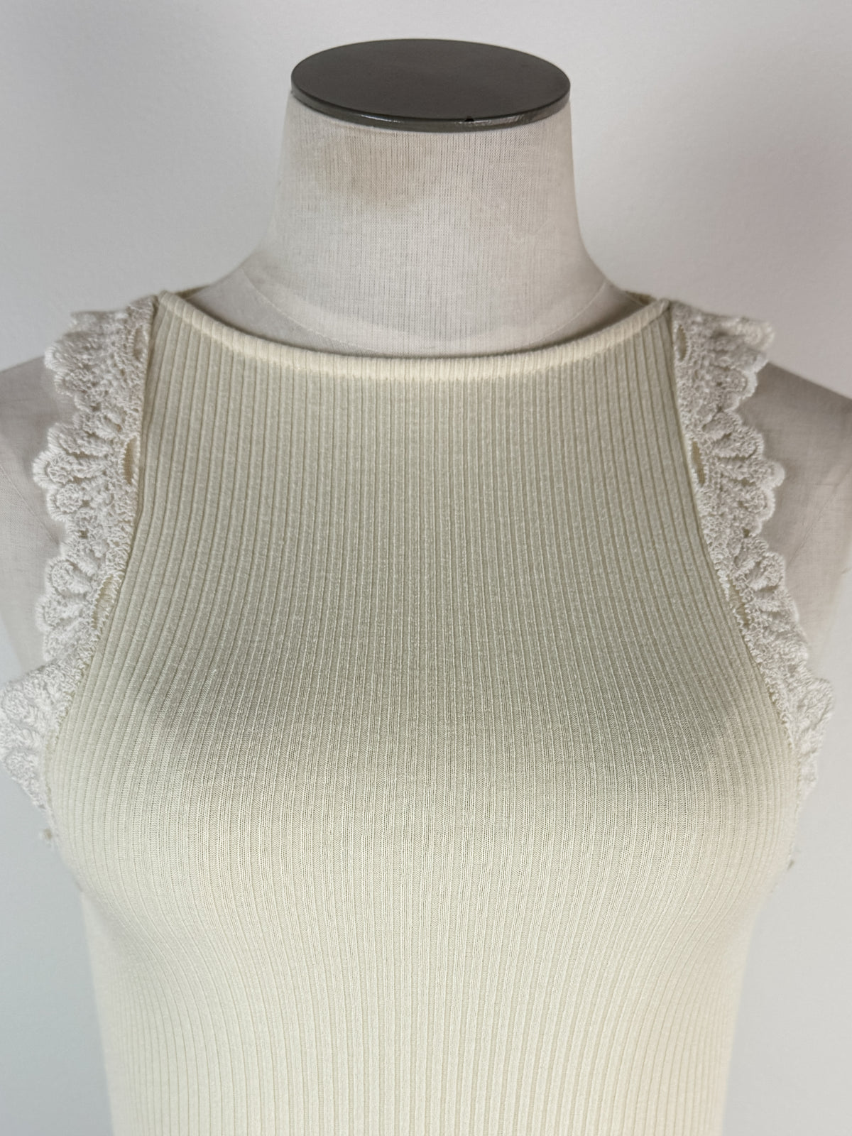 Mary Lace Trimmed Tank in Ivory