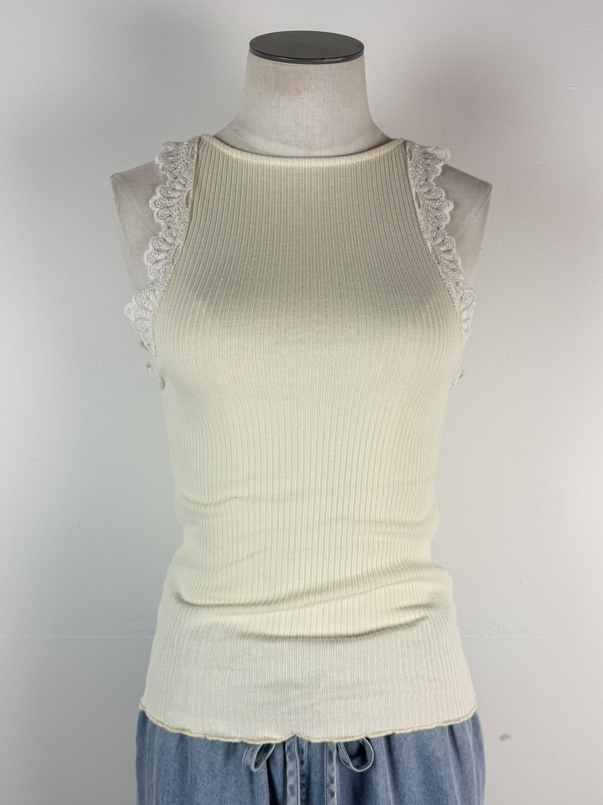 Mary Lace Trimmed Tank in Ivory
