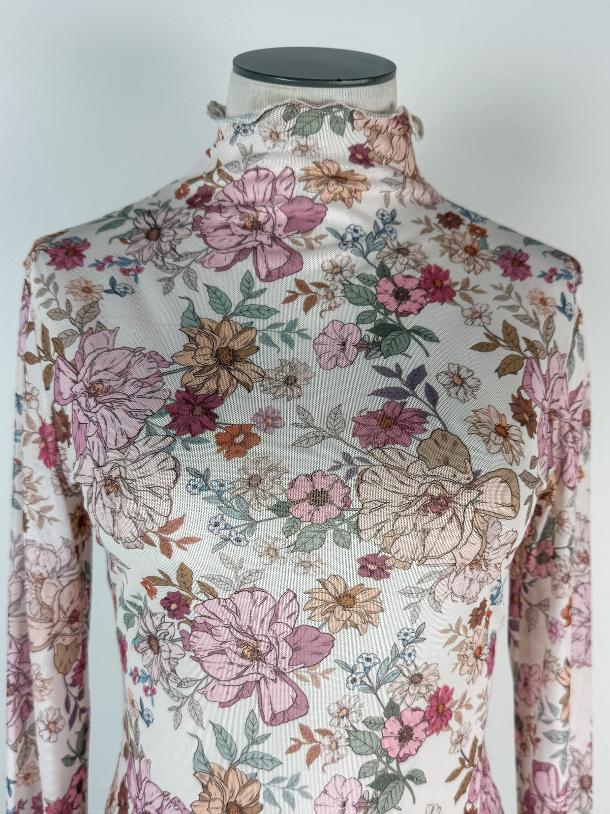 Ayla Floral Mock Neck Mesh Top in Rose