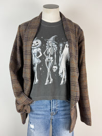 Spooky Girls Cropped Tee in Pepper
