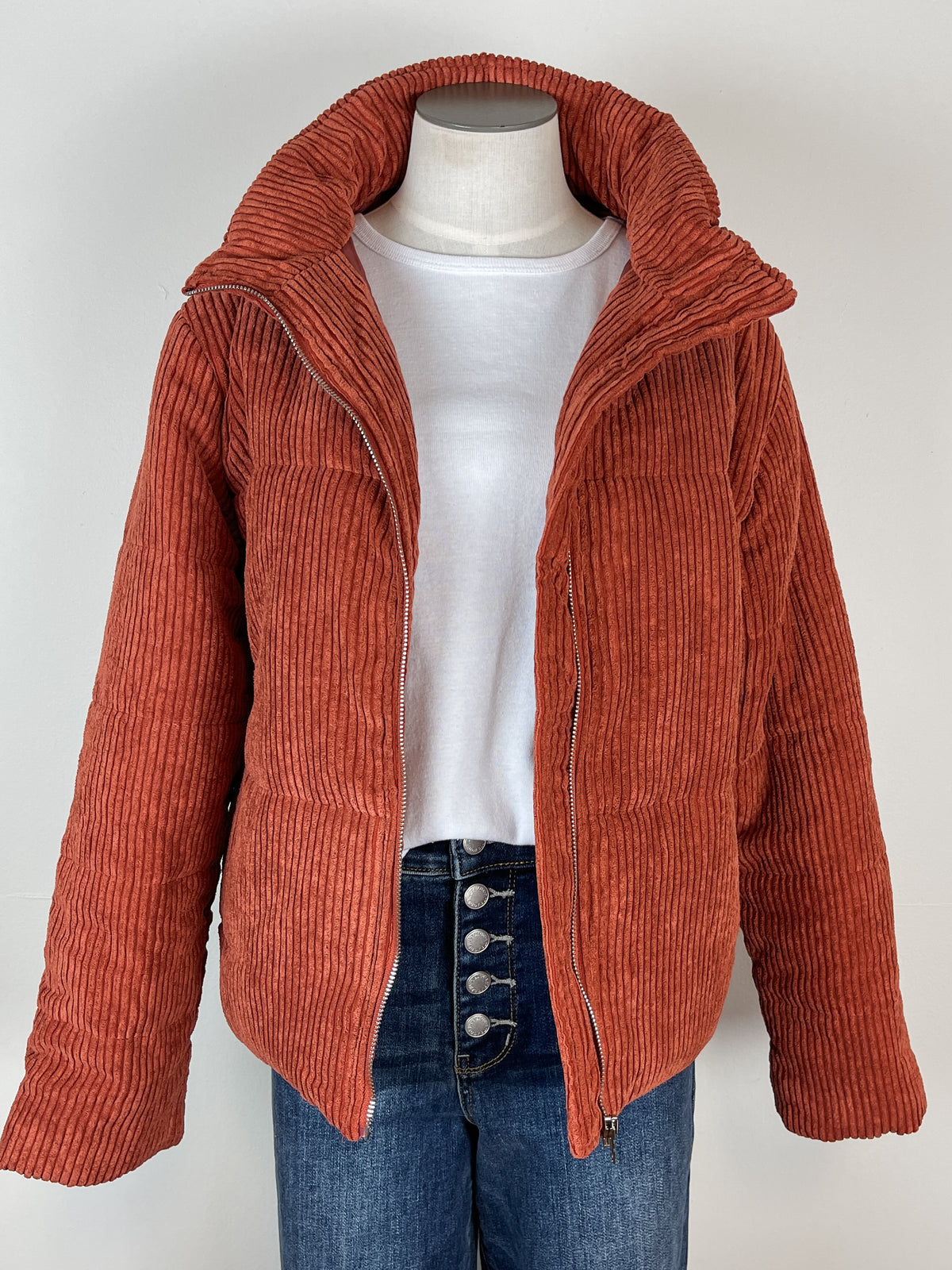 Mila Corduroy Puffer Jacket in Rust