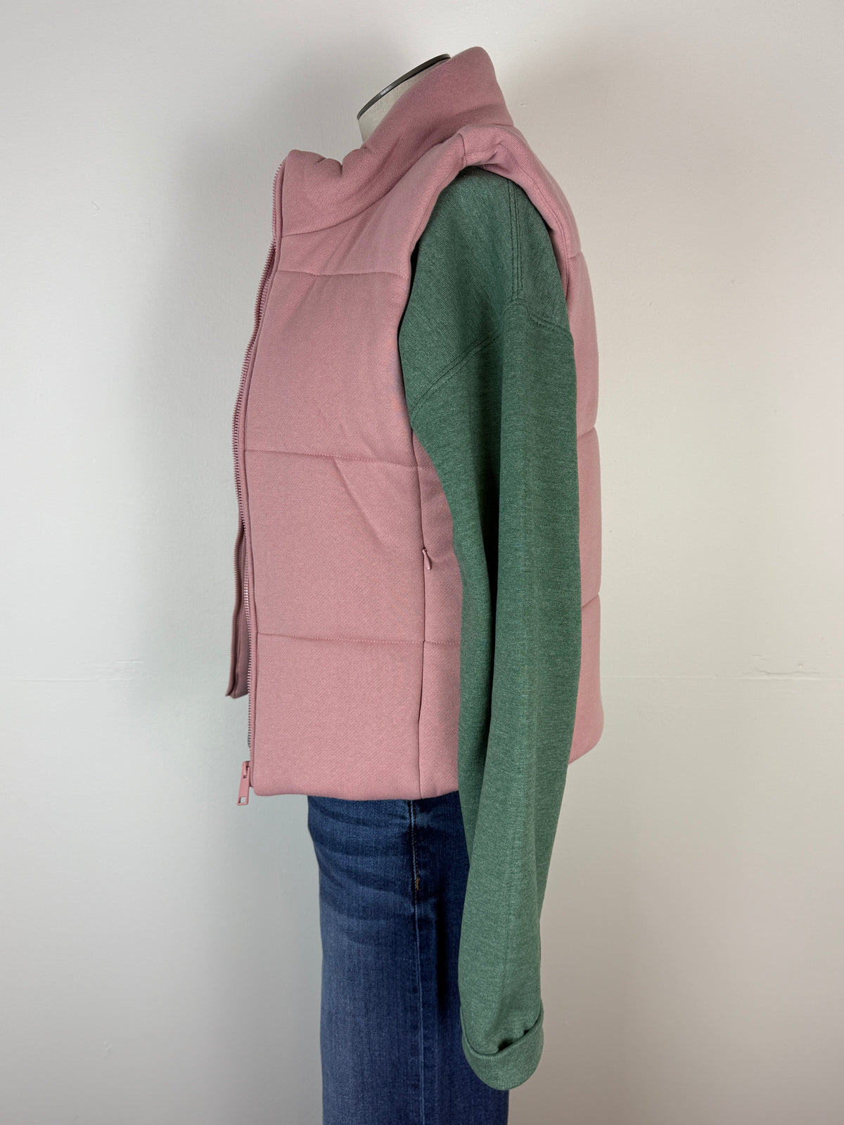 Sophie Classic Puffer Vest in Mauve
