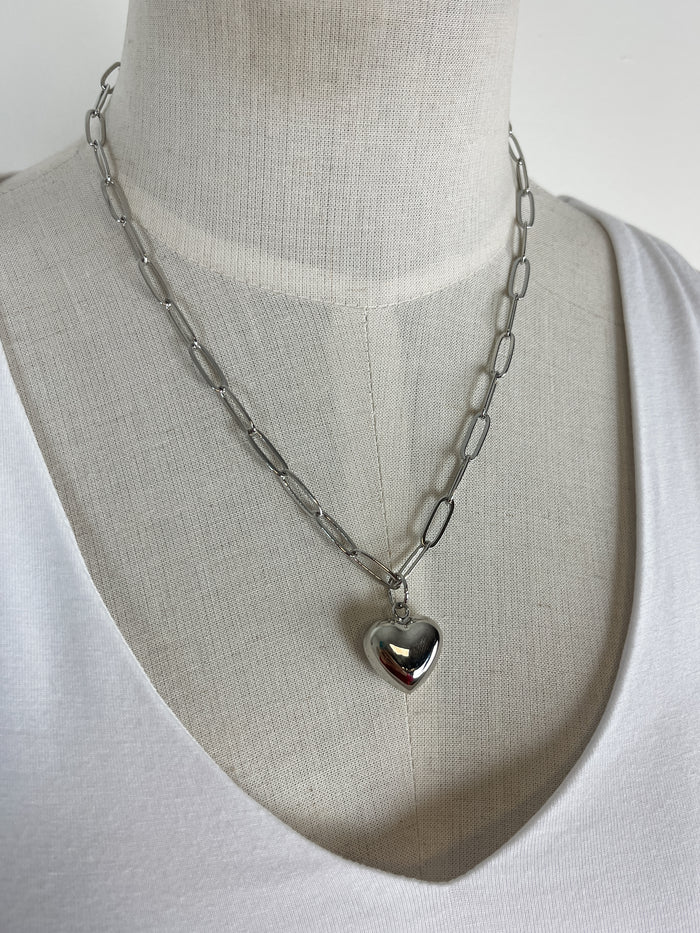 Be-Je Designs Puffy Heart Necklace in Silver