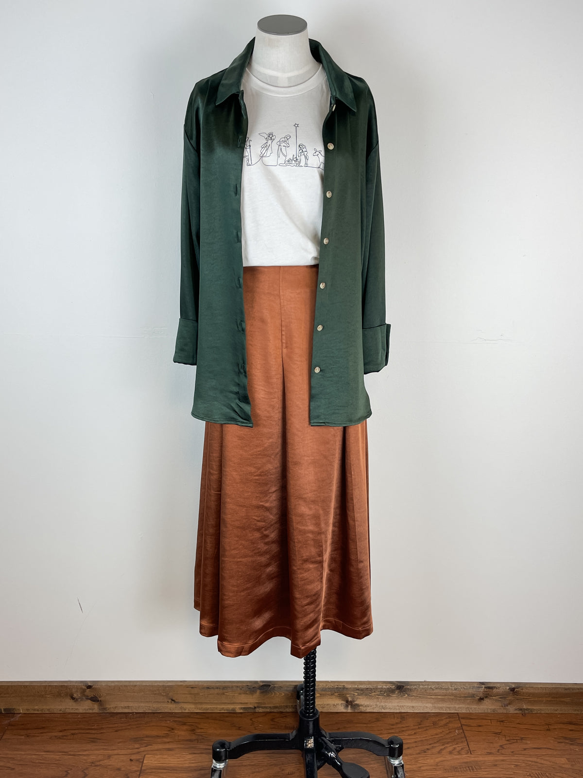 Mystree Katherine Silky Button Down in Dark Green