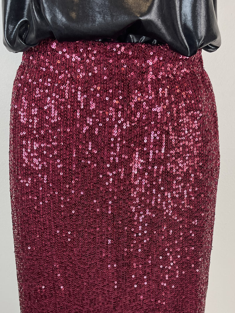 Grace Sequin Midi Skirt in Burgundy