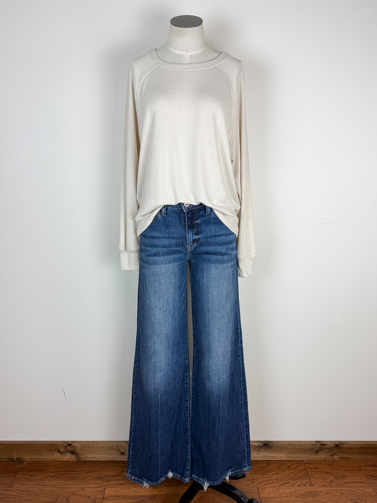 Bri Raglan Sweater in Stone