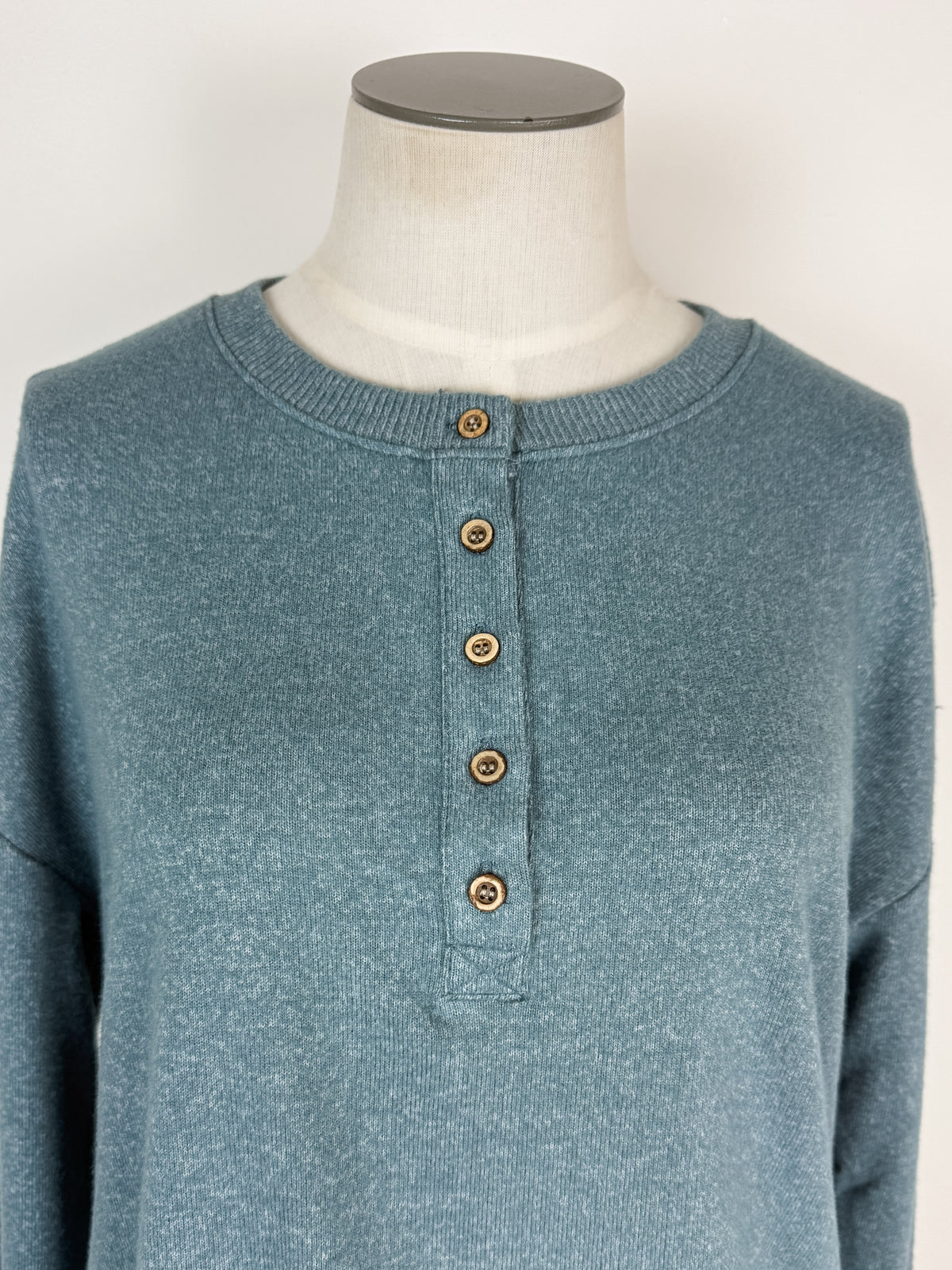 Emilia Henley Top in Teal