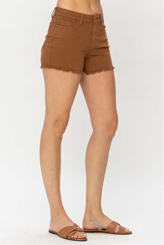 Judy Blue Mid Rise Cut Off Short in Brown