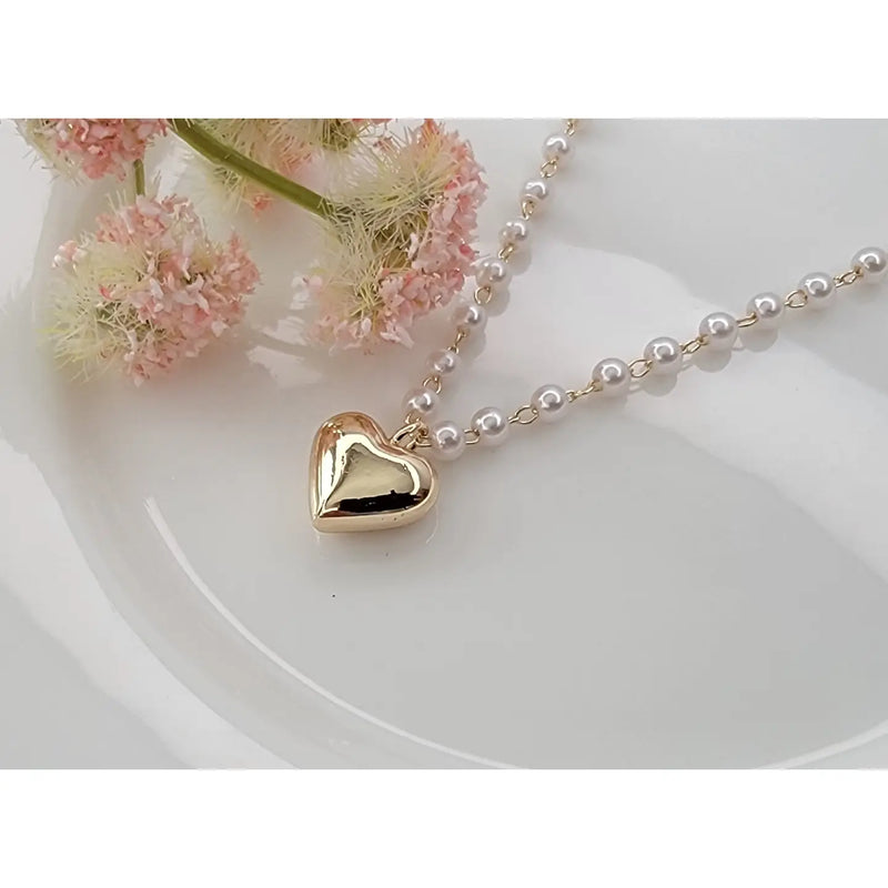 Bubble Heart Charm Pearl Necklace in Gold