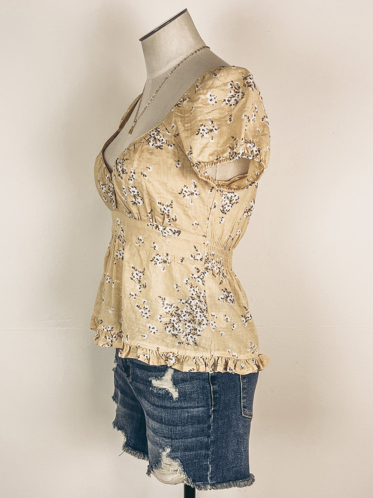 Sweetheart Floral Top in Buttercup