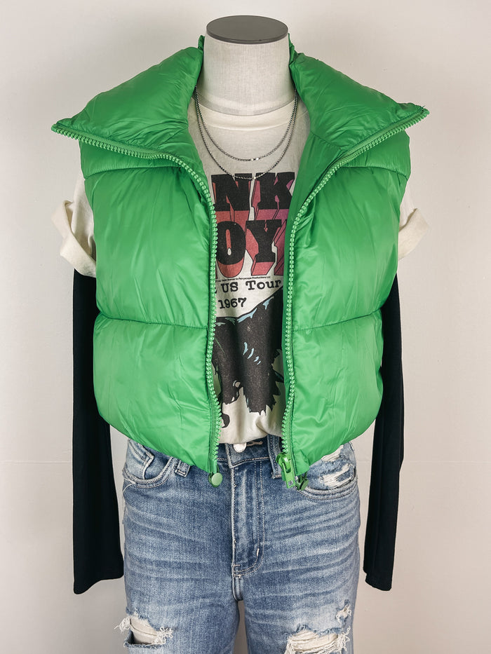 Cropped Puffer Vest in Green
