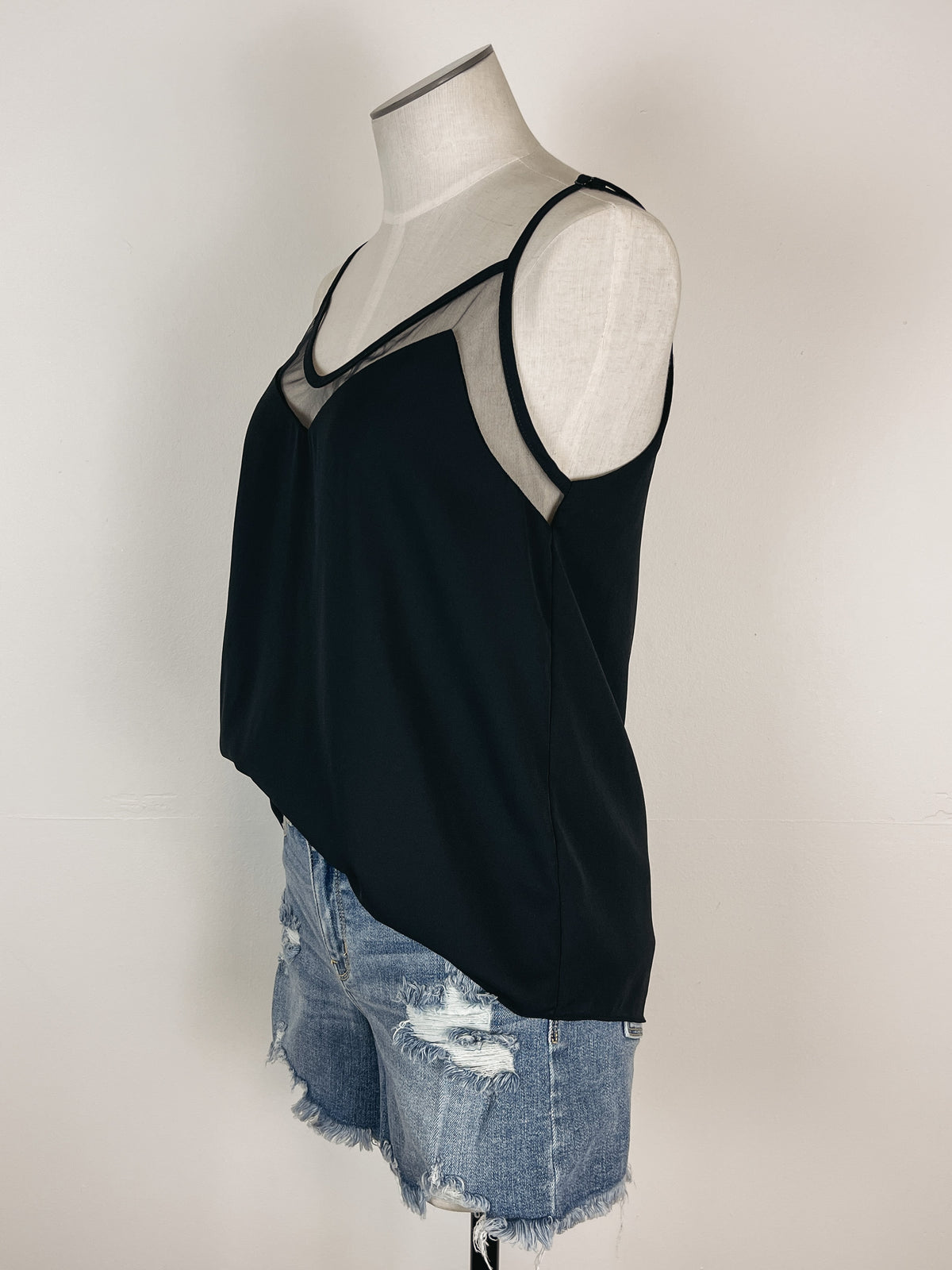 Mesh Trim V Neck Tank