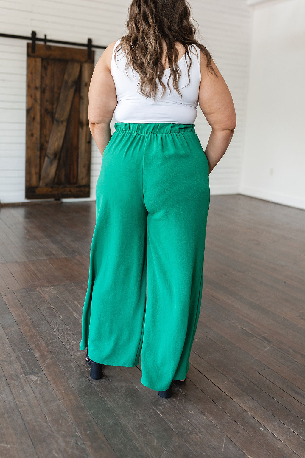 Green Wide-leg Pants for Women | Aritzia CA
