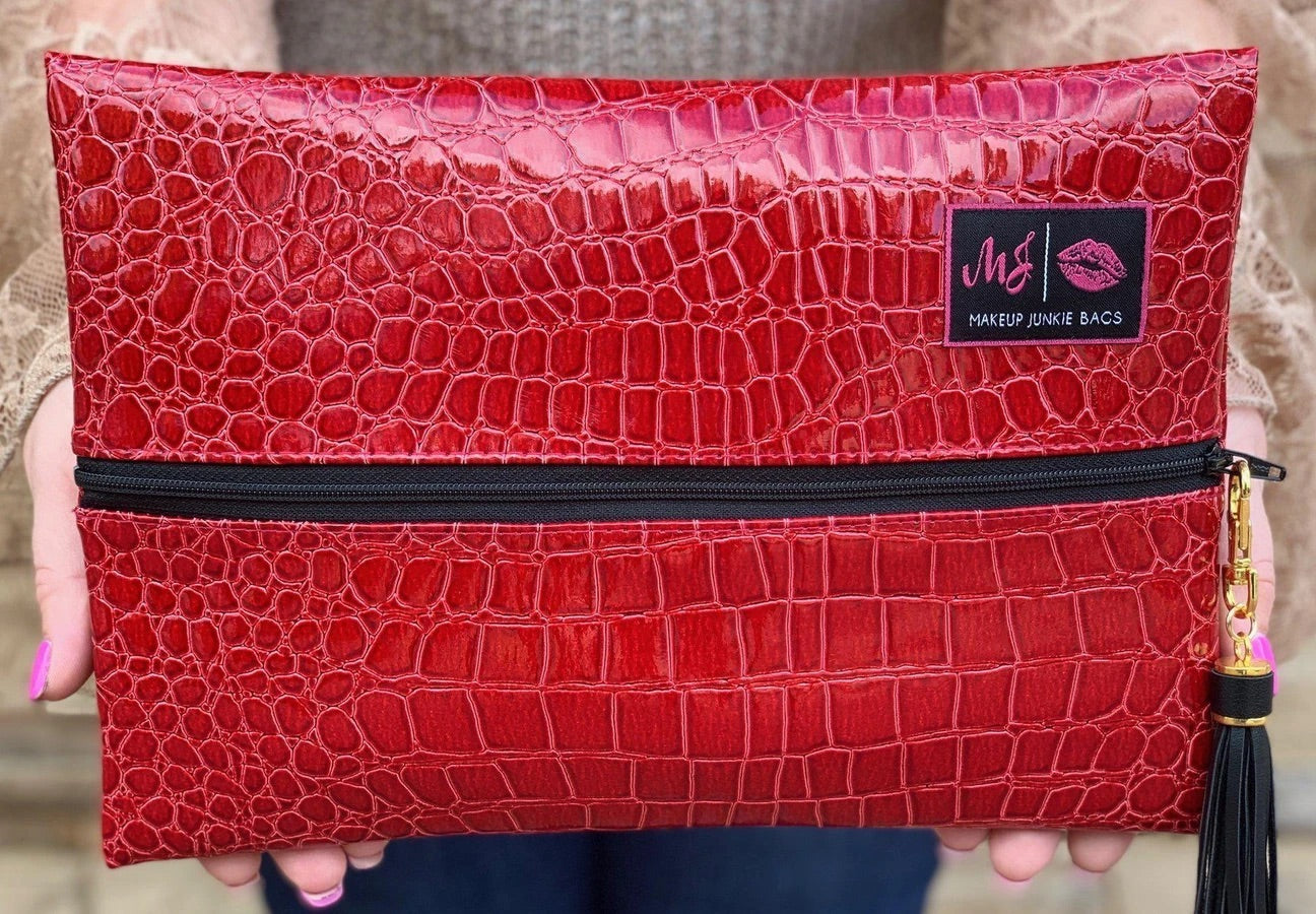 Preloved Extremely HTF Large Moonlight Floral Makeup Junkie Bag Women